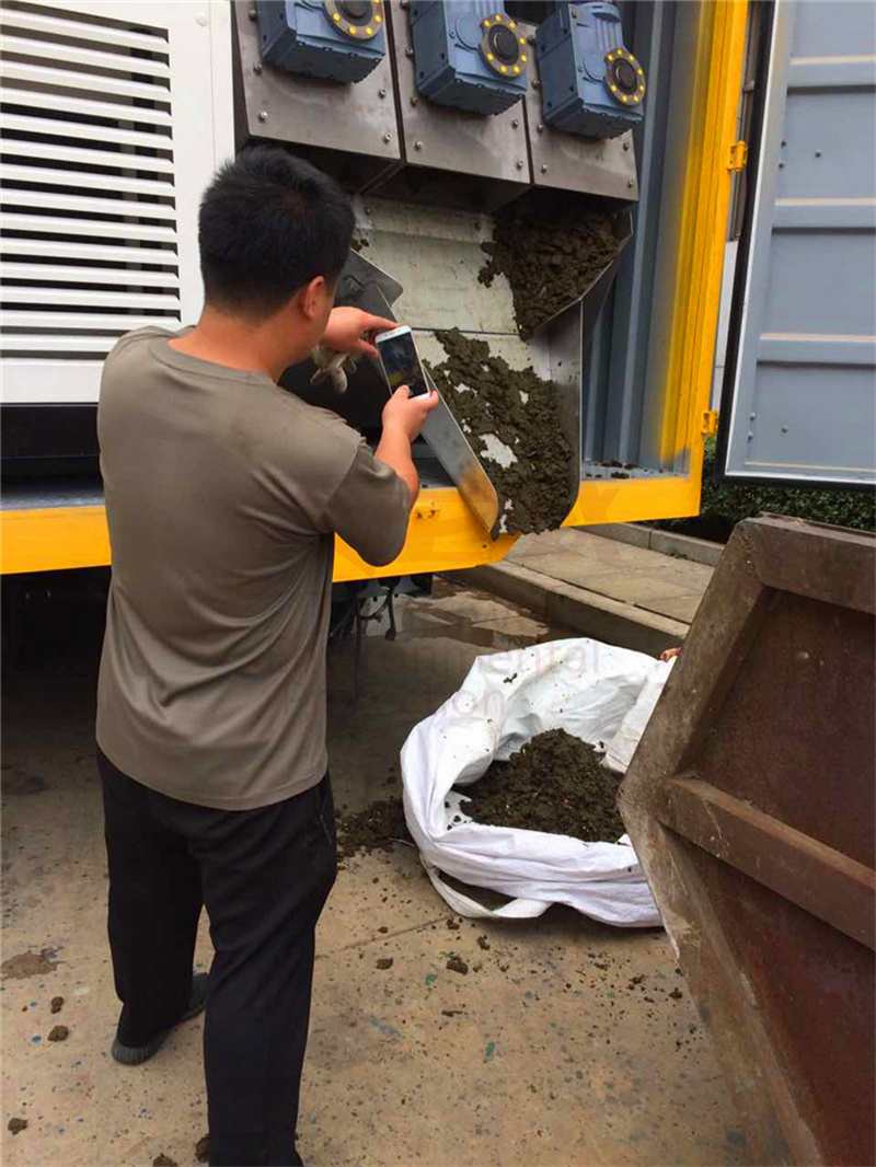 移动式污泥脱水车:沉淀池清淤的高效之选